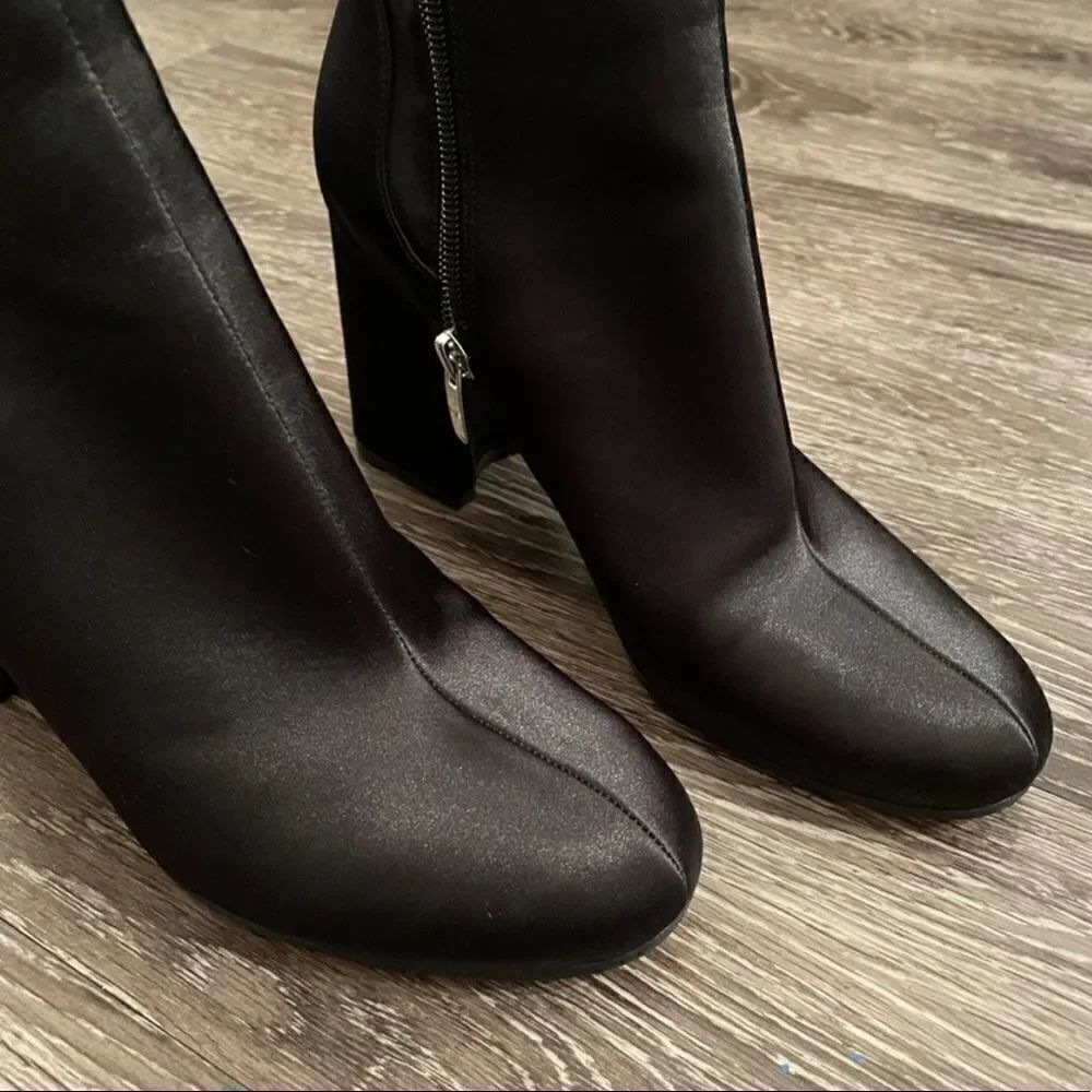 Marc fisher satin ankle boots - Picture 13 of 13